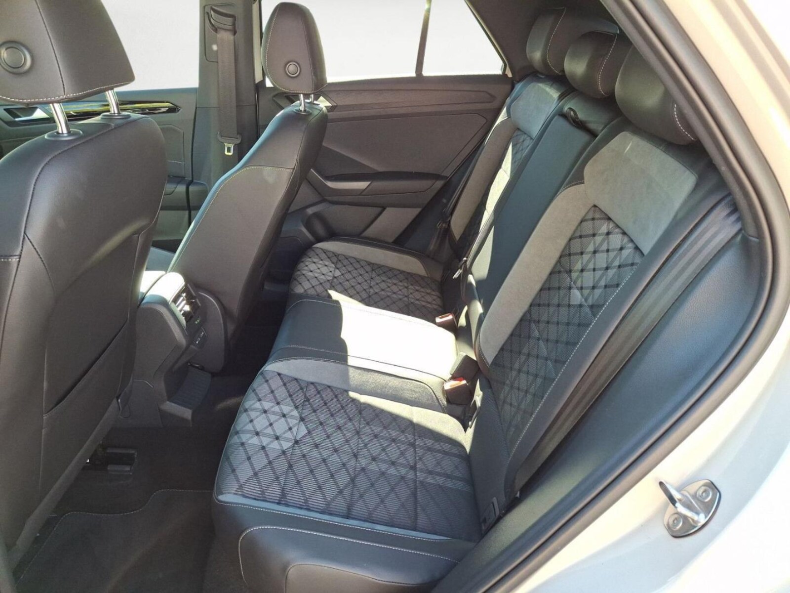 Volkswagen T-Roc – Bild 14