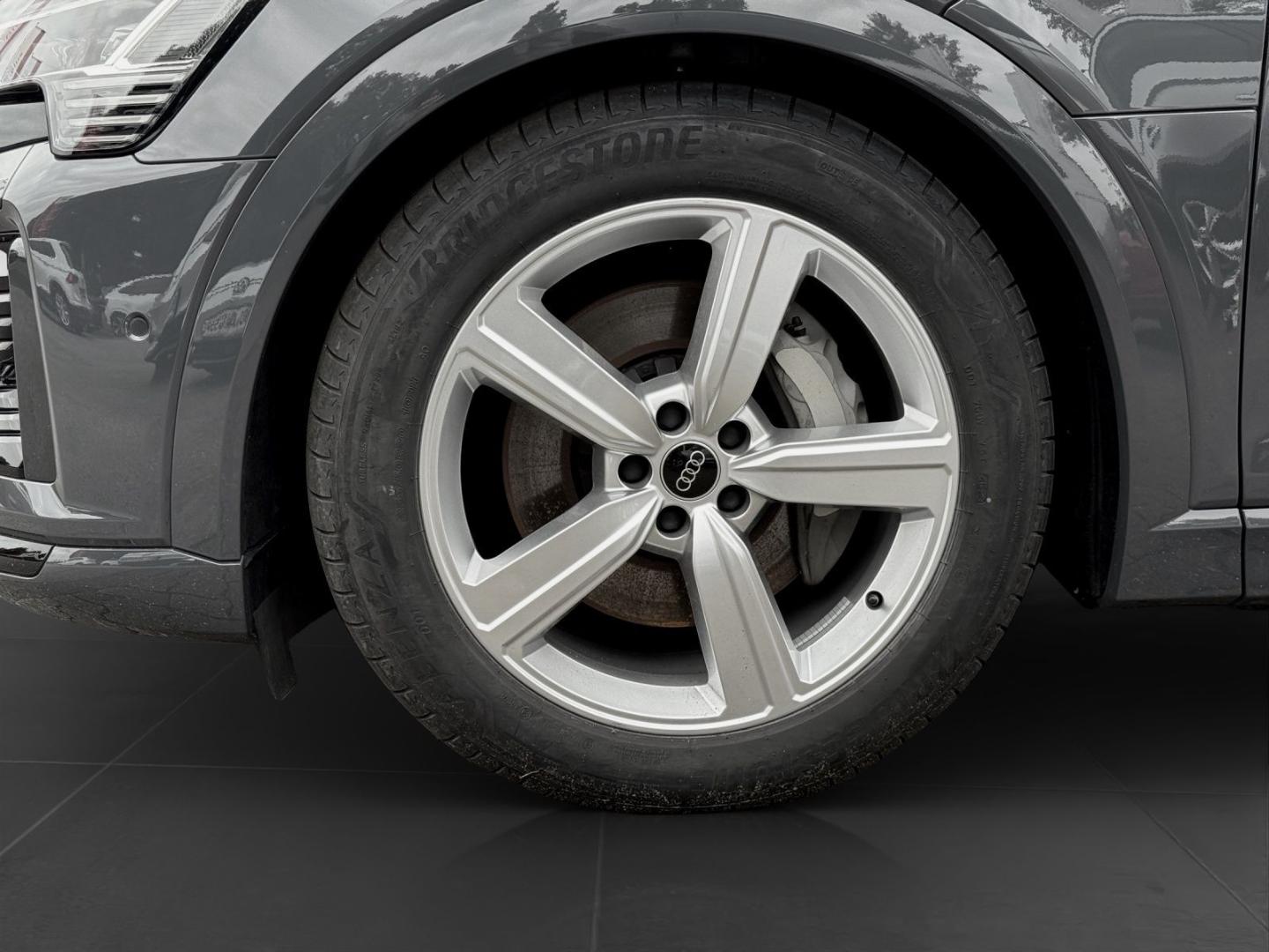 Image about Audi Q8 e-tron S line 50 e-tron quattro