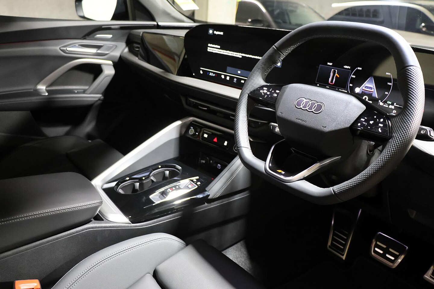 Image about Audi Q5 SUV TDI quattro 150 kW sport