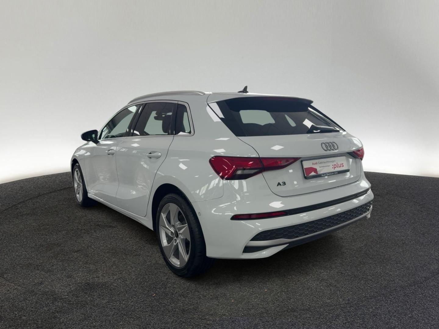 Bild über Audi A3 Sportback advanced 35 TFSI Schaltgetriebe - für weitere Informationen kontaktieren Sie den Audi Partner