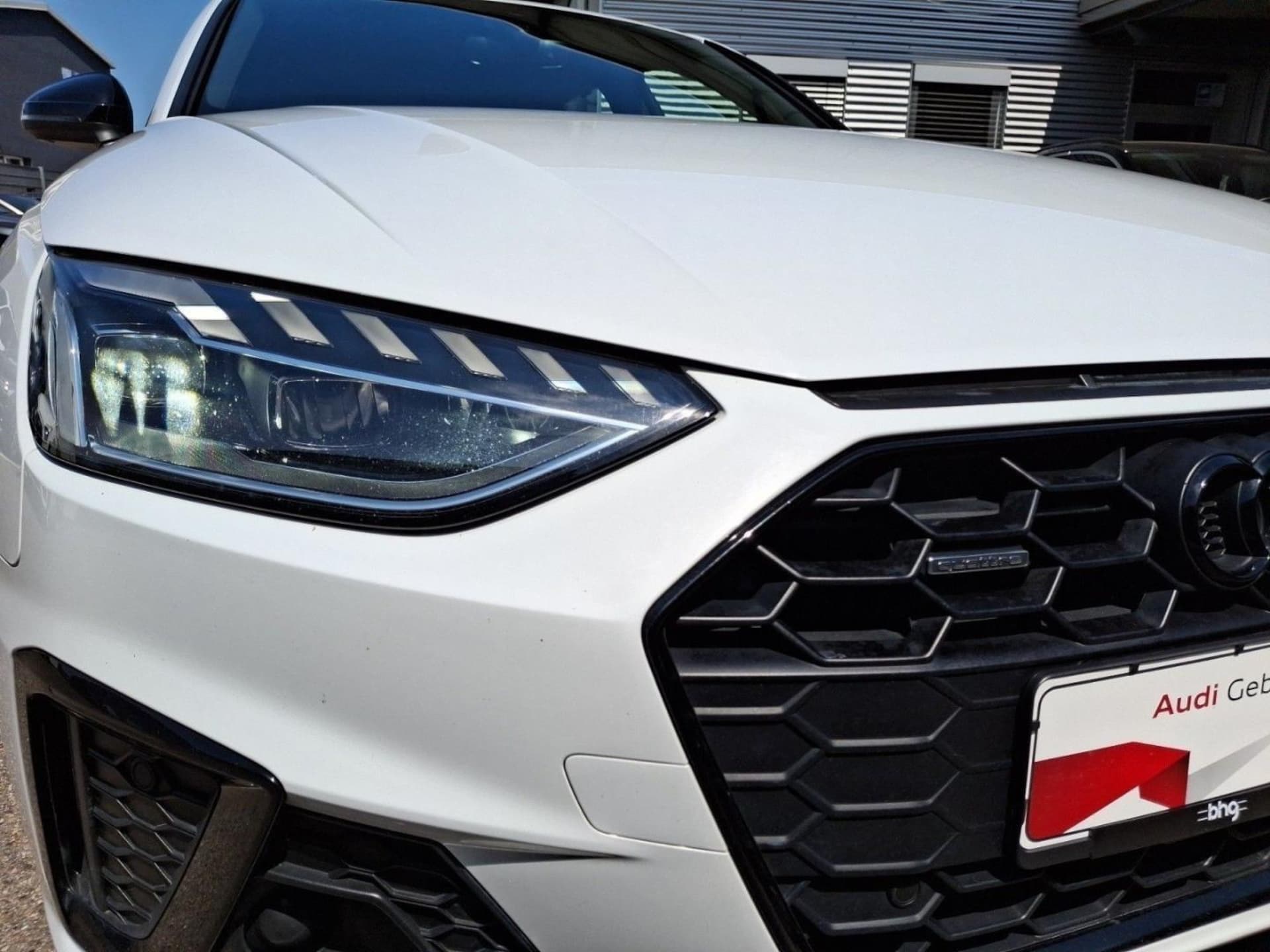 Audi A4 Avant S line