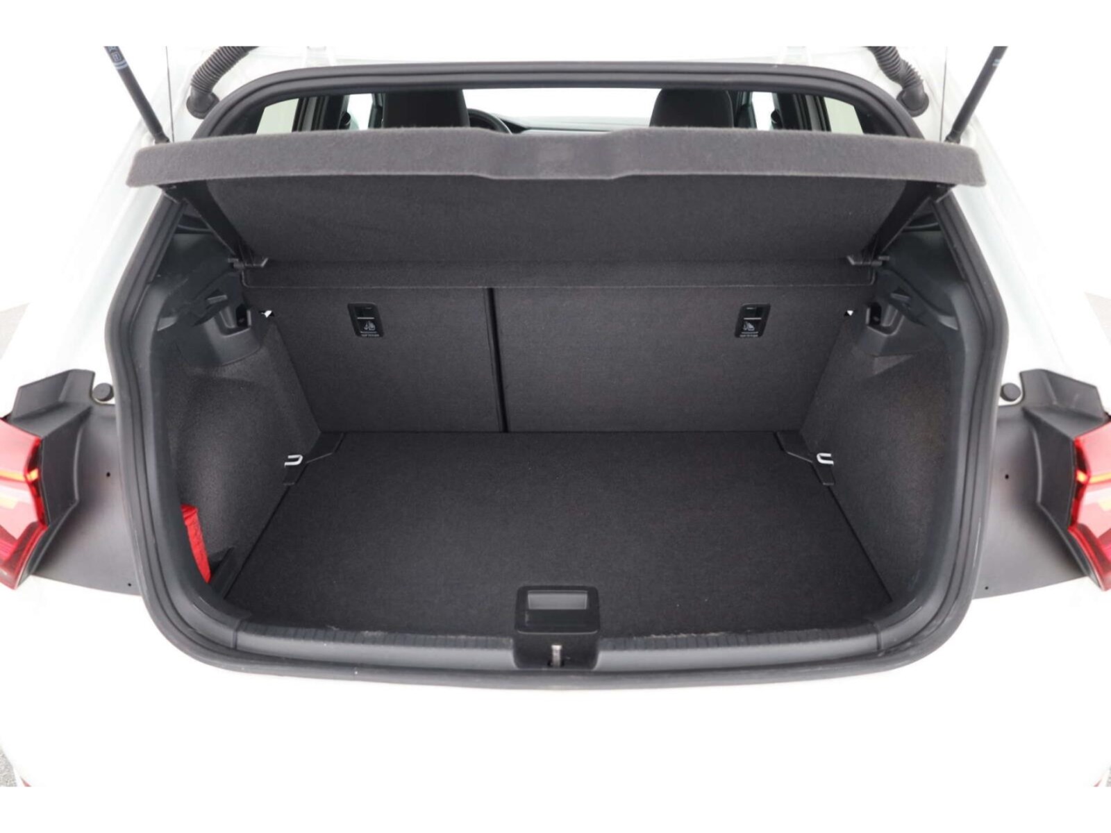 Volkswagen Polo – Bild 11