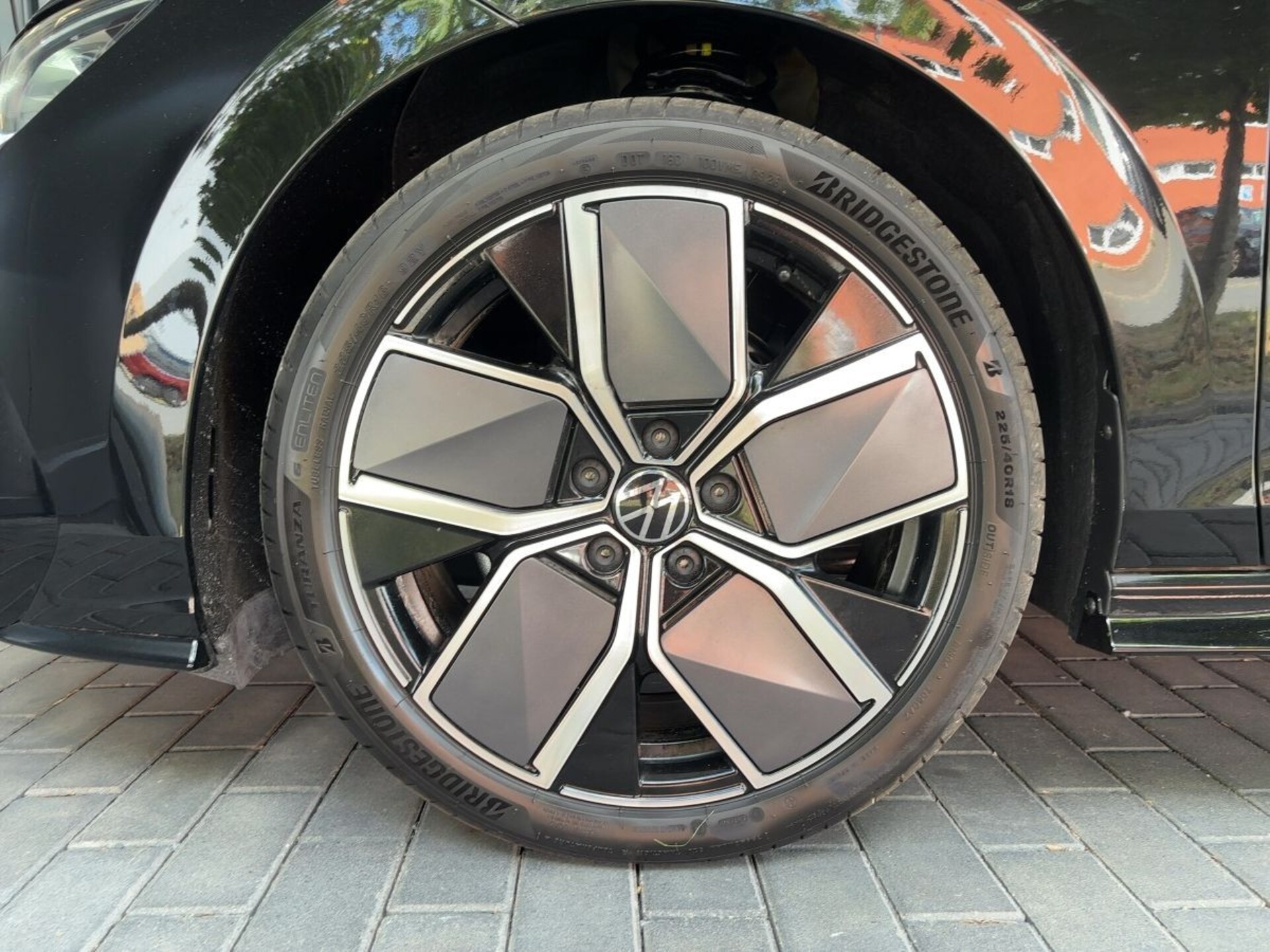 Volkswagen Golf R-Line