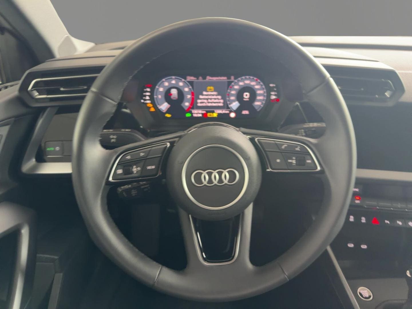 Bild über Audi A3 Sportback advanced 35 TFSI Schaltgetriebe - für weitere Informationen kontaktieren Sie den Audi Partner