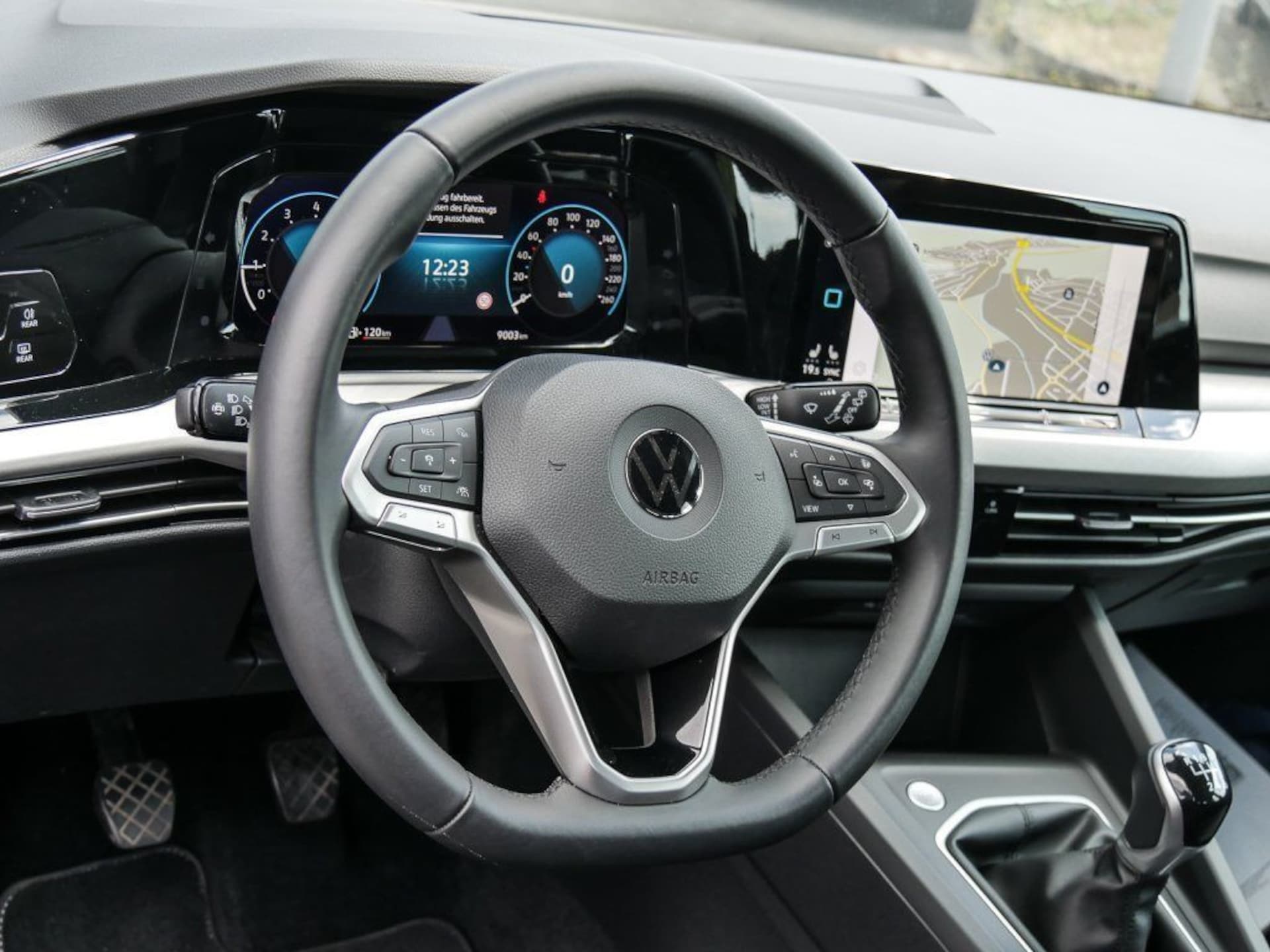 Volkswagen Golf Variant Life