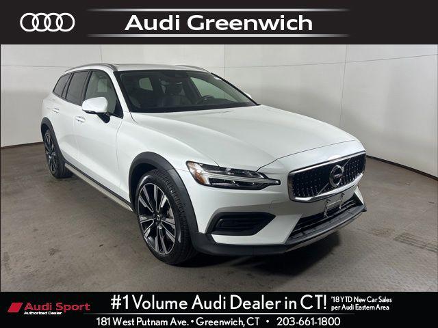 2020 Volvo V60 Cross Country T5 AWD Cross Country's photo