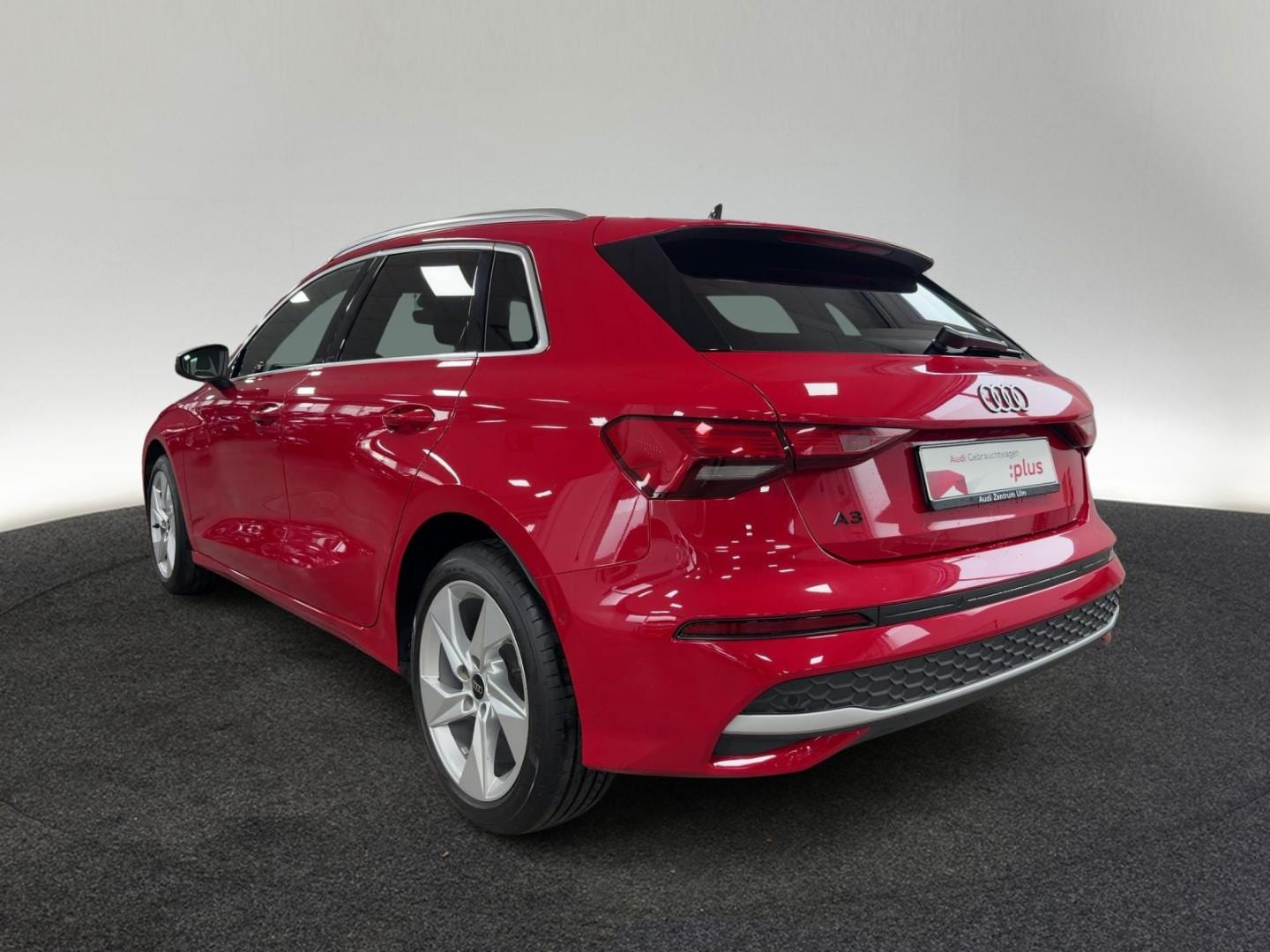 Bild über Audi A3 Sportback advanced 35 TFSI Schaltgetriebe - für weitere Informationen kontaktieren Sie den Audi Partner