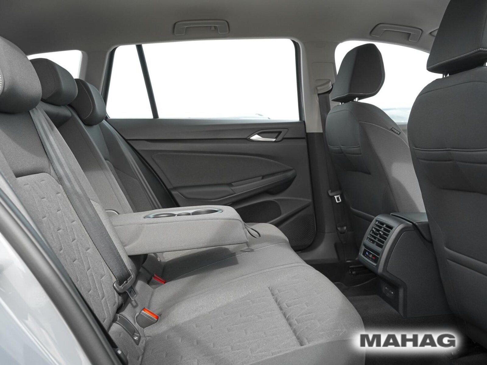 Volkswagen Golf Variant – Bild 18