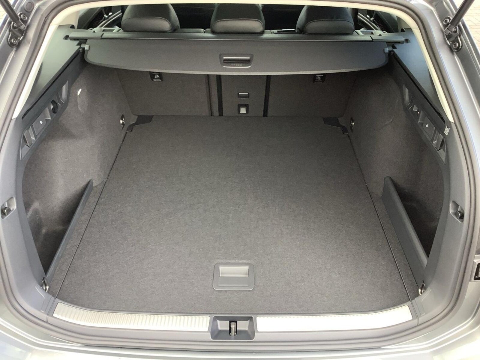 Volkswagen Passat – Bild 16