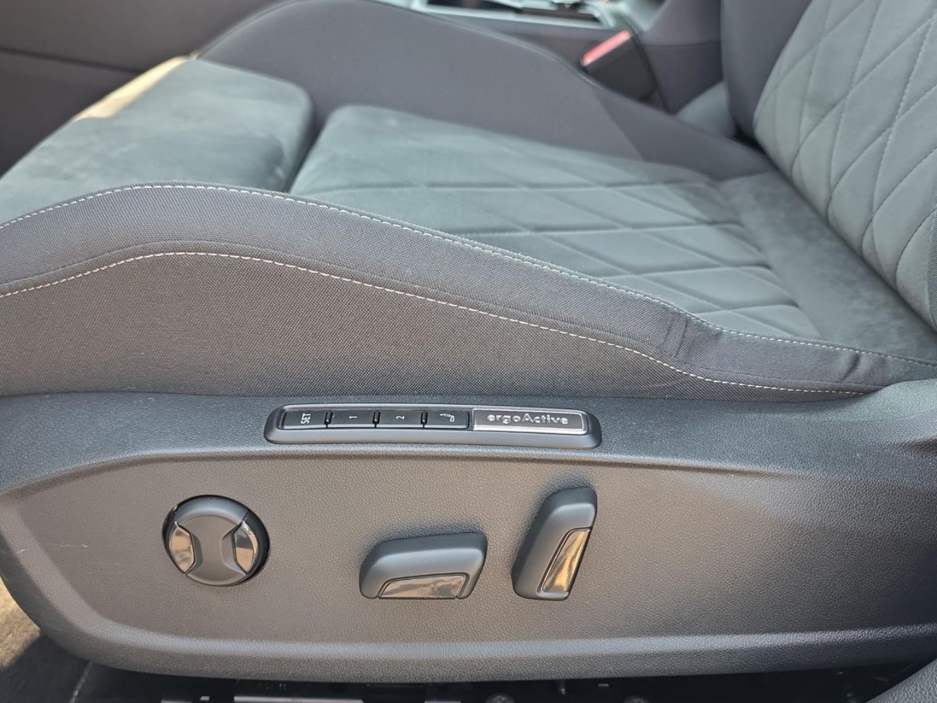 Volkswagen Golf Style