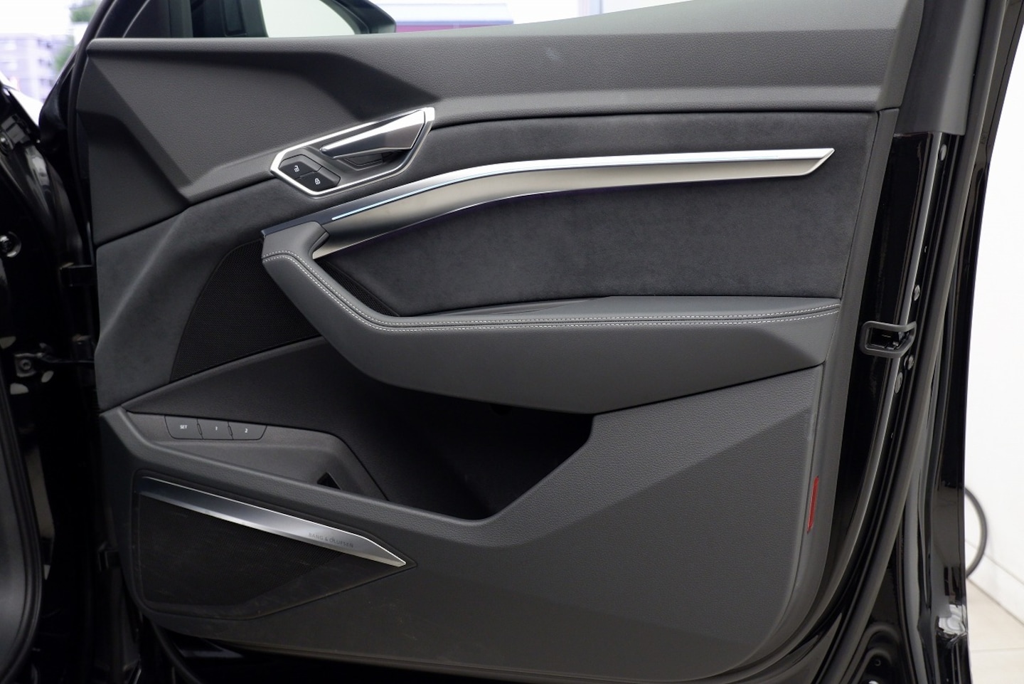 Audi e-tron Sportback 55 quattro S line 300,00 kW for more details contact your dealer