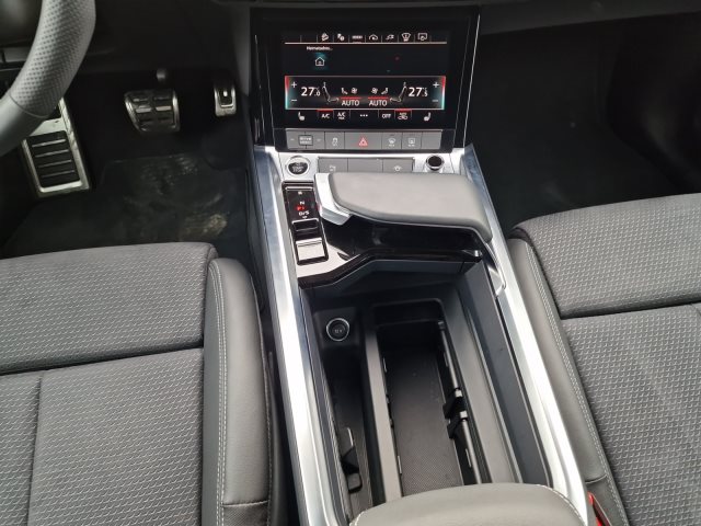 Image about Audi Q8 Sportback e-tron S line 55 e-tron quattro