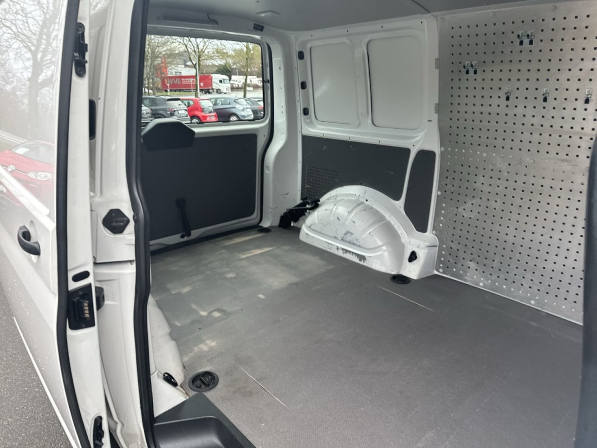 Volkswagen T6.1 Transporter Kasten kurzer Radstand
