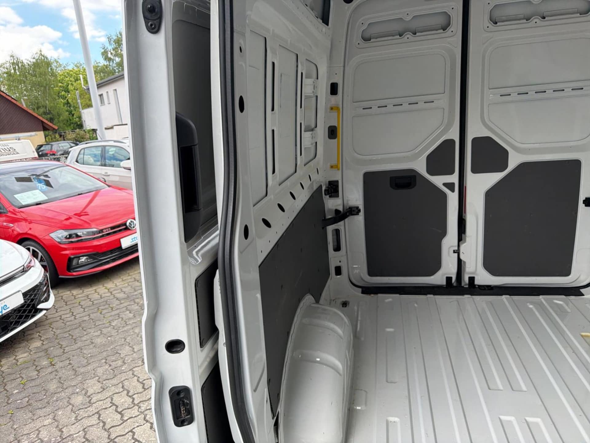 Volkswagen Crafter Kasten mittlerer Radstand