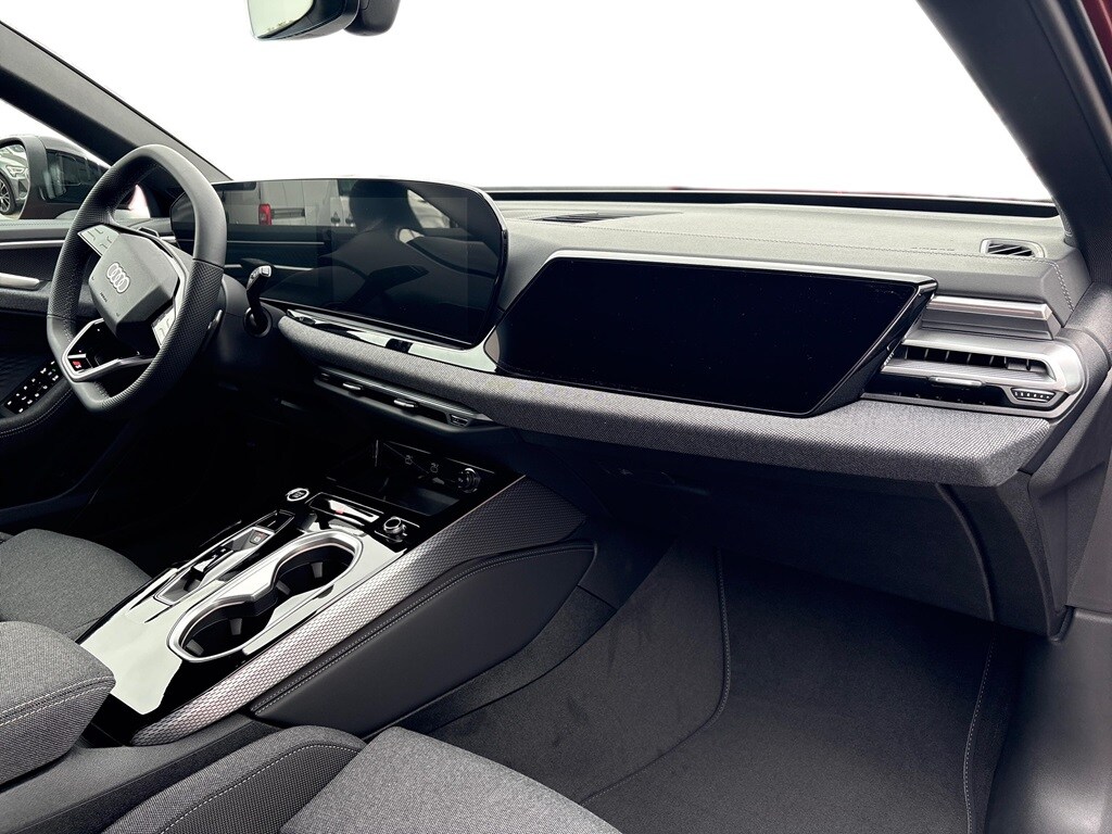 Bild som visar&nbsp;Audi A6 Avant e-hybrid&nbsp;A6 Avant e-hybrid quattro S line Edition 220 kWS tronic - för mer information kontakta din Audi Partner