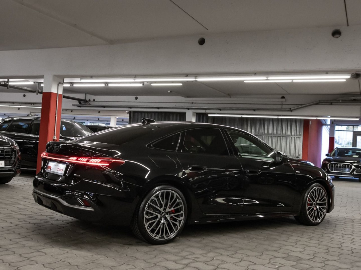 Bild über Audi A5 Limousine TDI quattro 150 kW S tronic - für weitere Informationen kontaktieren Sie den Audi Partner