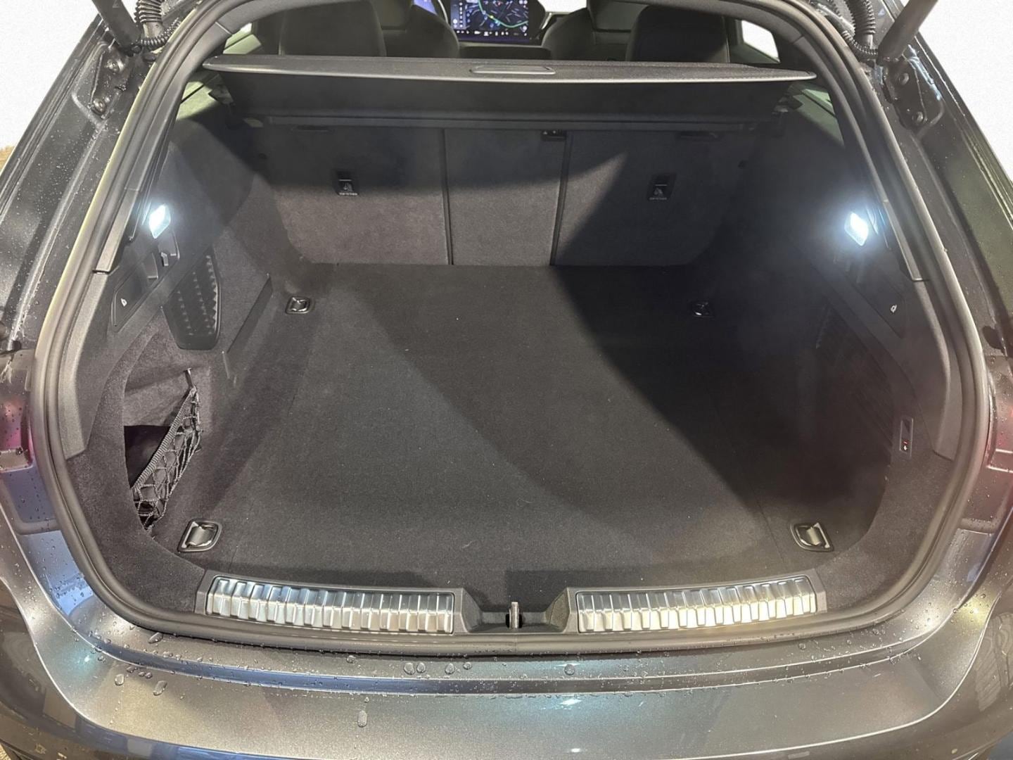 Bild über Audi A5 Avant TDI quattro 150 kW S tronic - für weitere Informationen kontaktieren Sie den Audi Partner