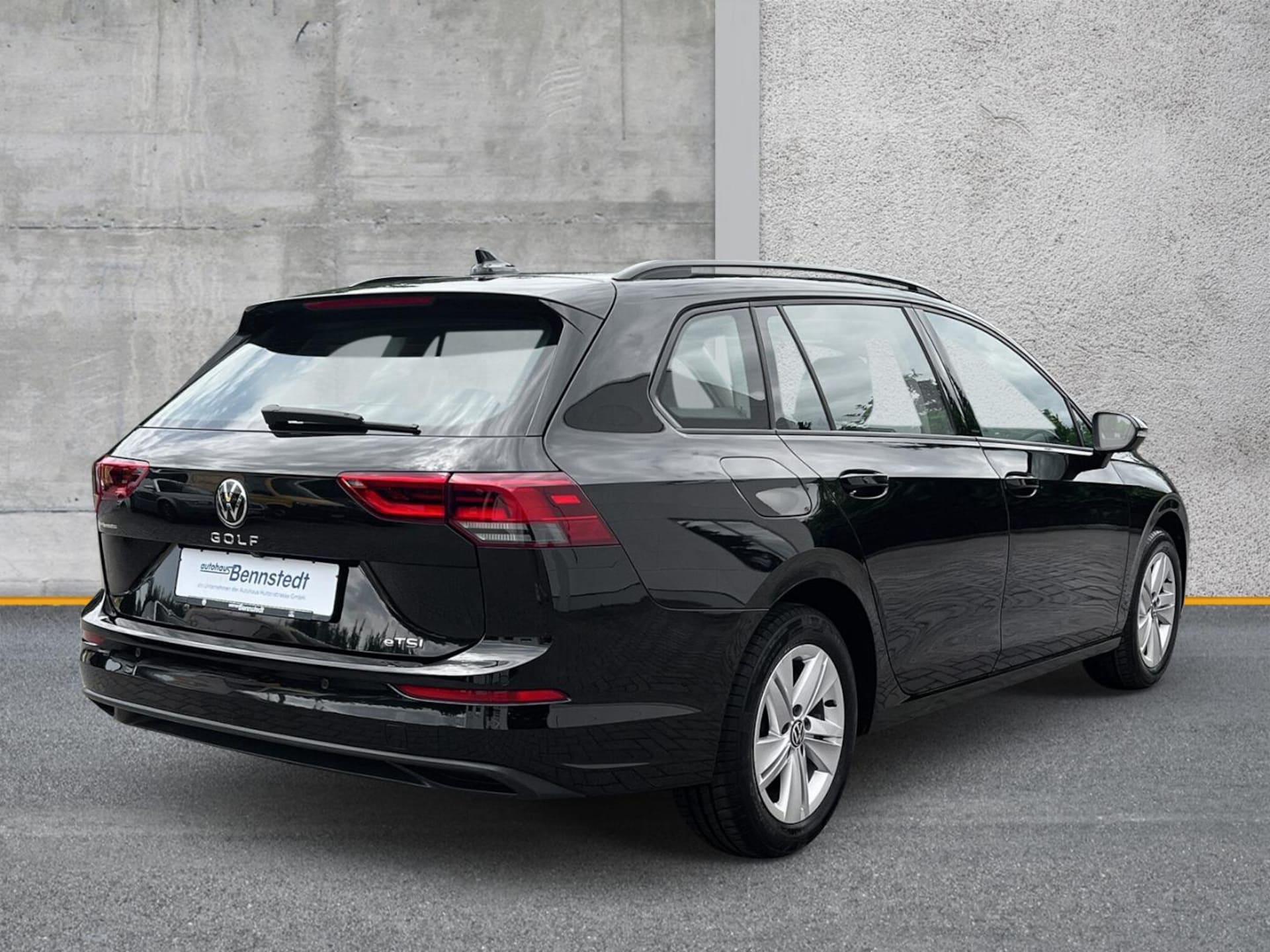 Volkswagen Golf Variant Life