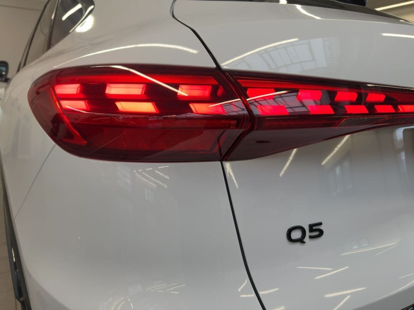 Bild über Audi Q5 Sportback TDI quattro 150 kW S tronic - für weitere Informationen kontaktieren Sie den Audi Partner