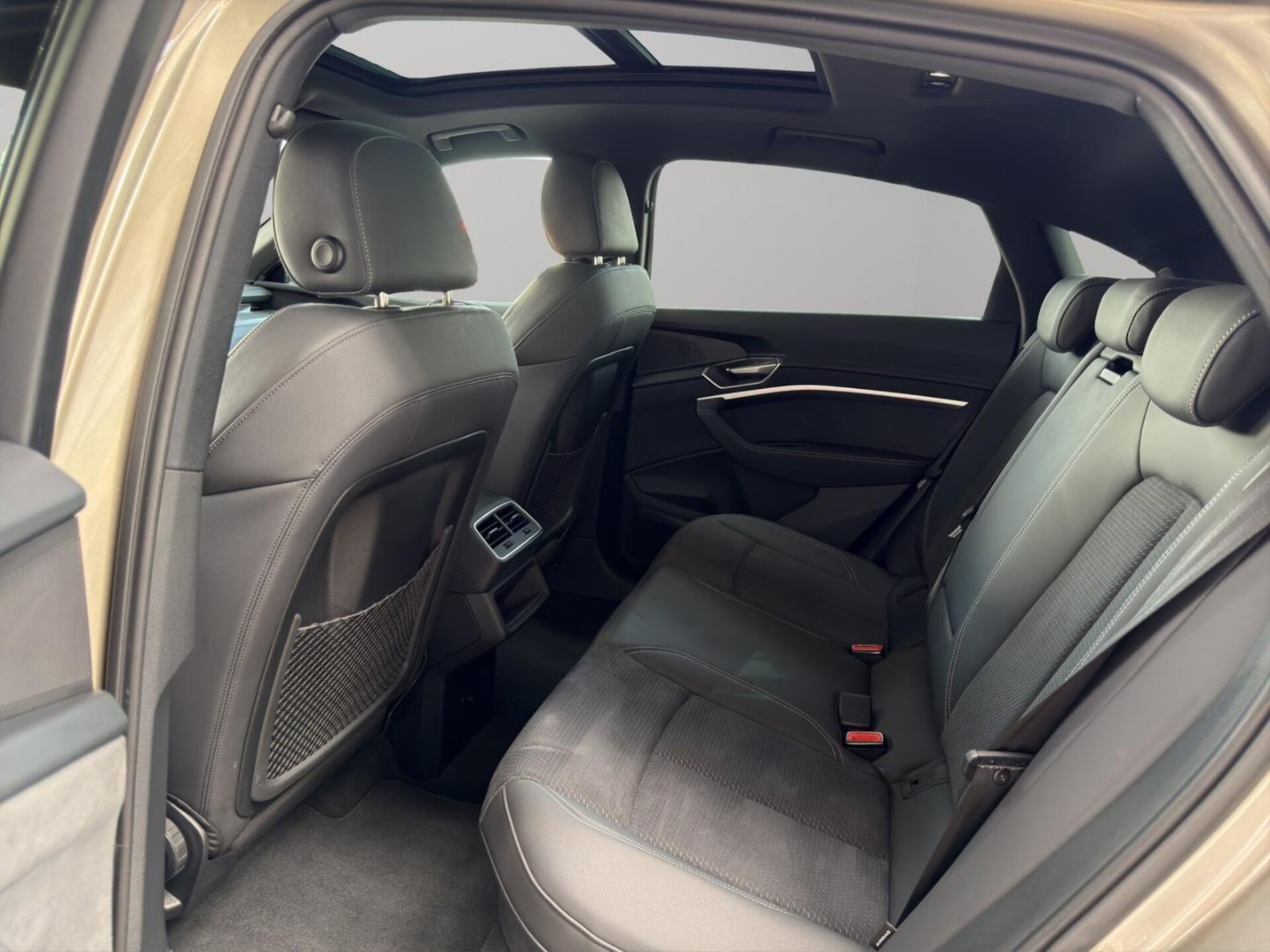 Audi e-tron Sportback S line
