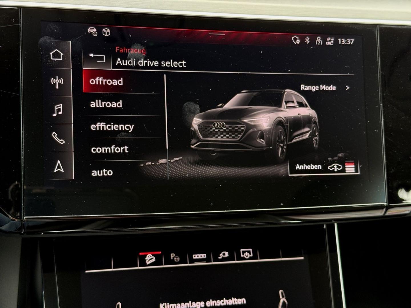 Image about Audi Q8 e-tron S line 50 e-tron quattro