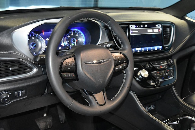 2025 Chrysler Pacifica