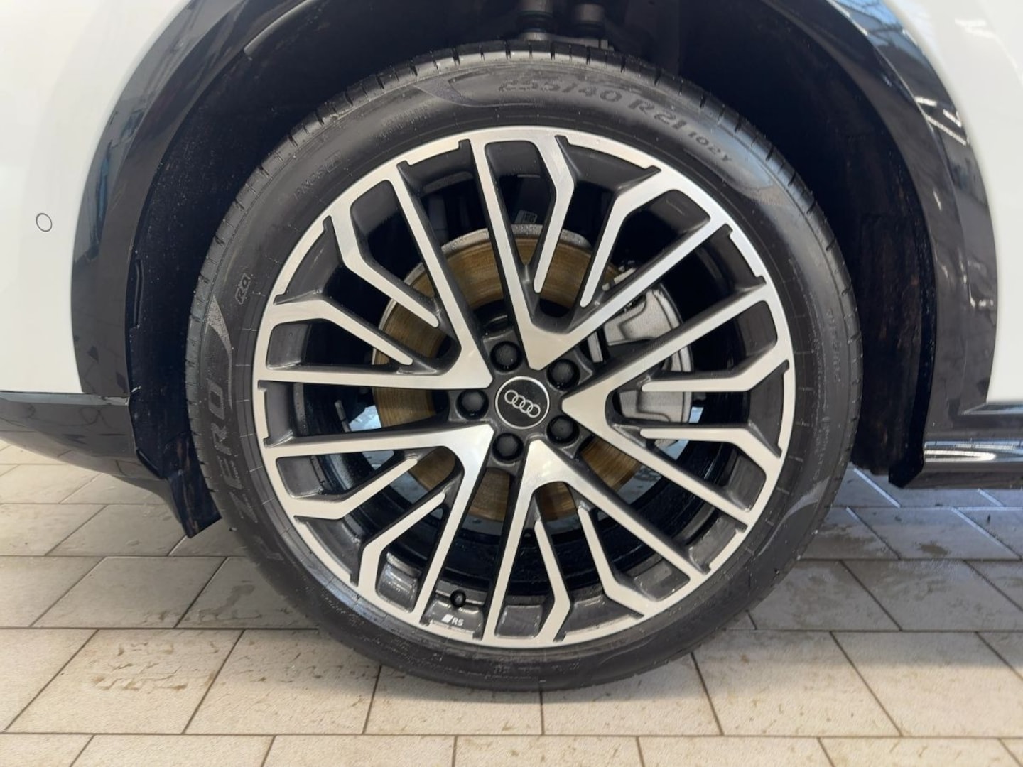 Bild über Audi Q5 Sportback TDI quattro 150 kW S tronic - für weitere Informationen kontaktieren Sie den Audi Partner