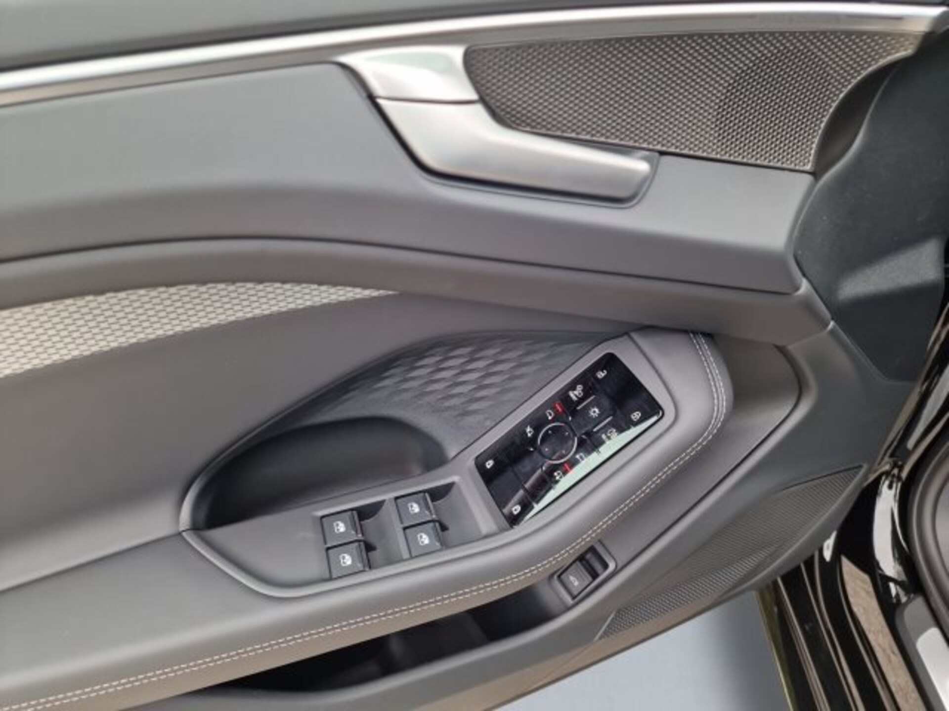 Audi A6 Avant edition one