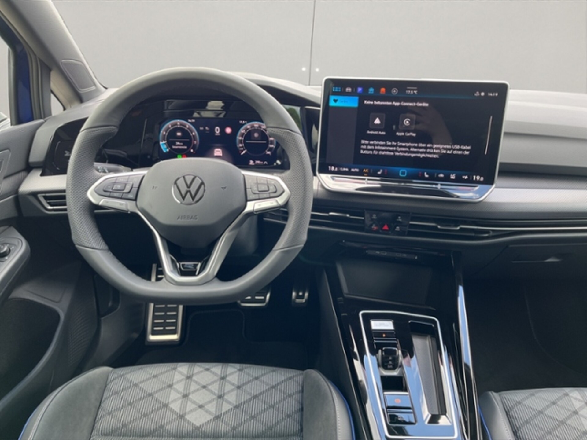 Volkswagen Golf R-Line