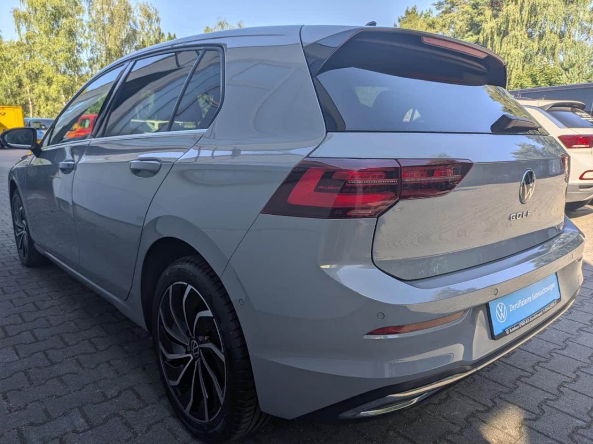 Volkswagen Golf Style