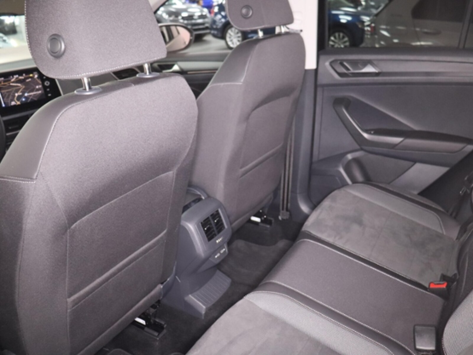 Volkswagen T-Roc – Bild 11