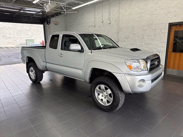 Photo of 2006 Toyota Tacoma 