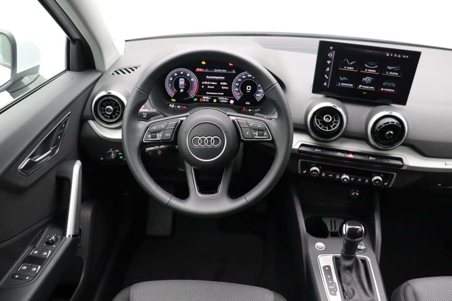 Bild über Audi Q2 S line 35 TFSI S tronic - für weitere Informationen kontaktieren Sie den Audi Partner