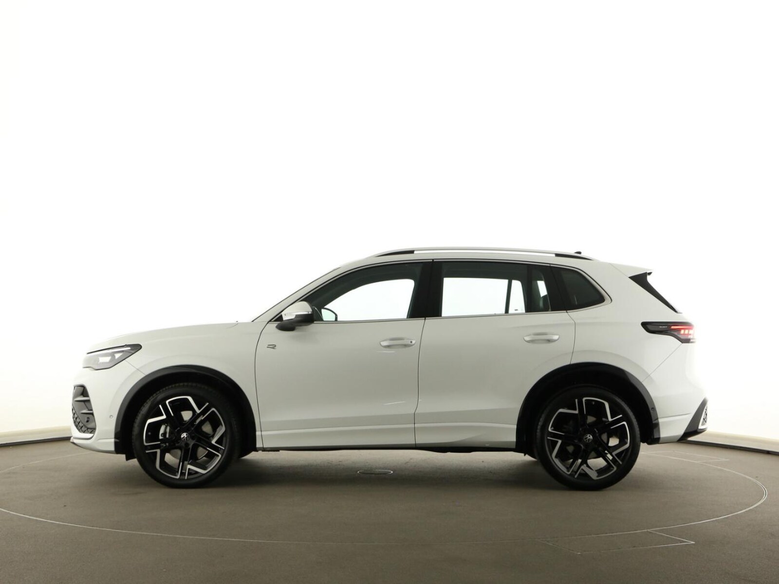 Volkswagen Tiguan – Bild 8
