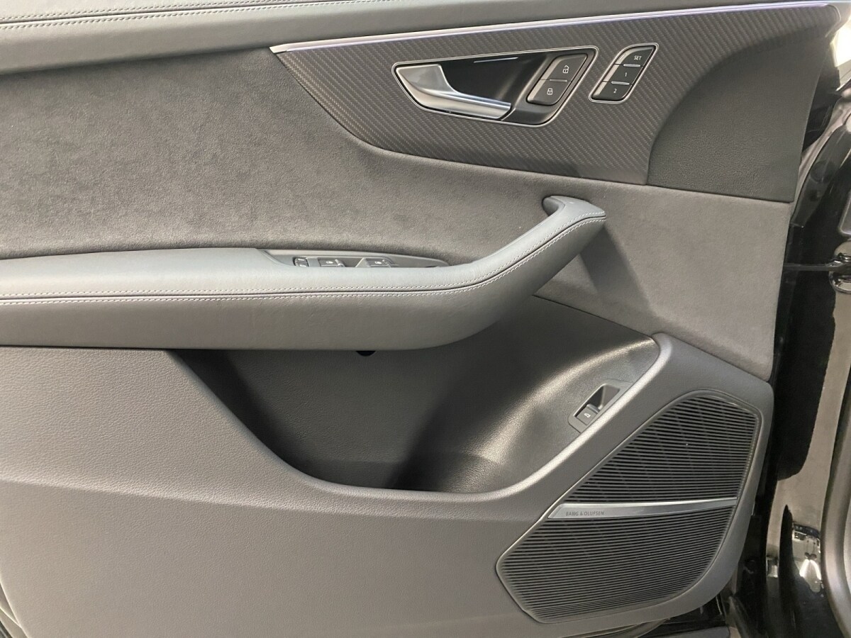 Image about Audi Q8 SUV 50 TDI quattro tiptronic
