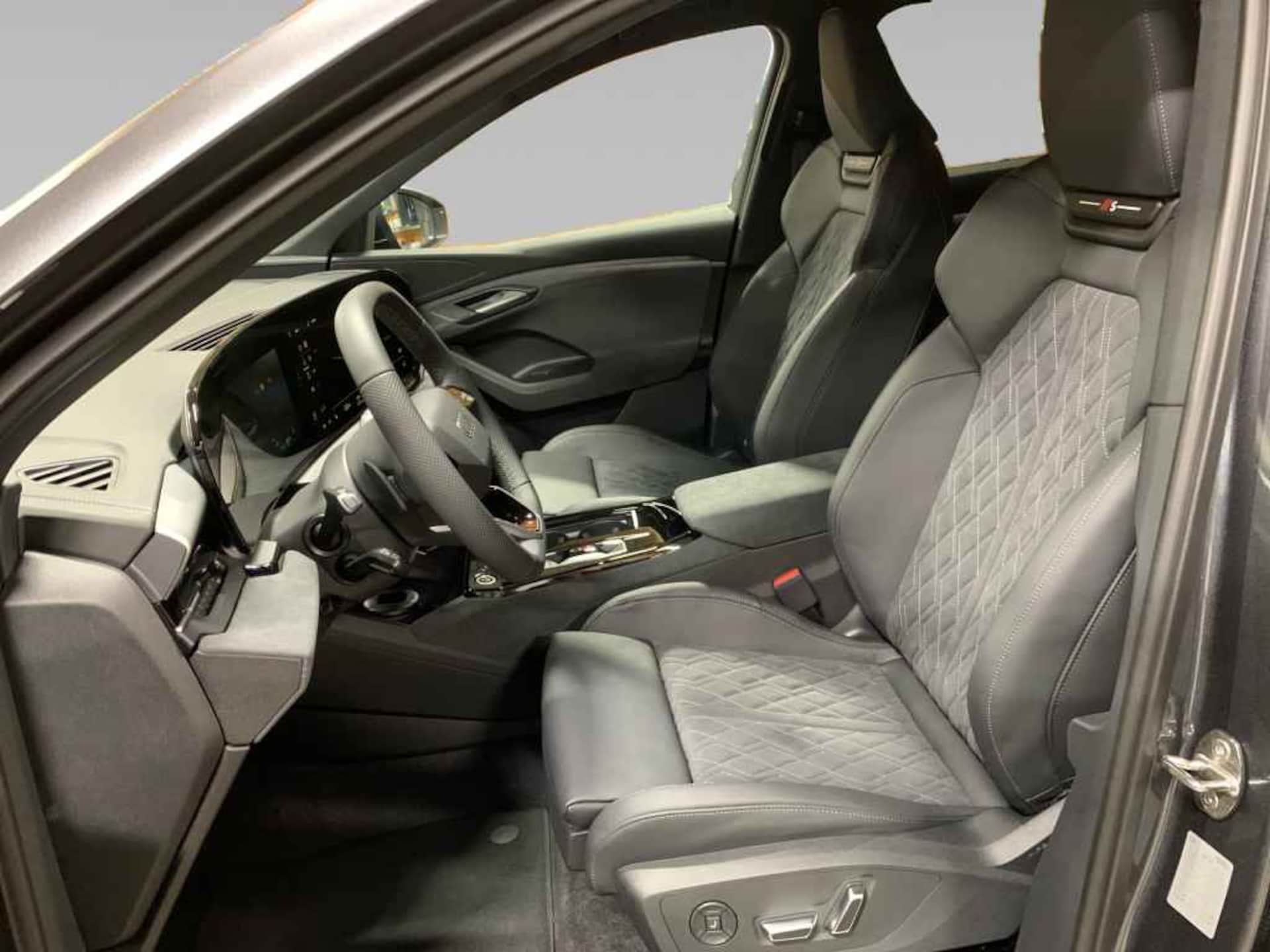Audi Q6 SUV e-tron