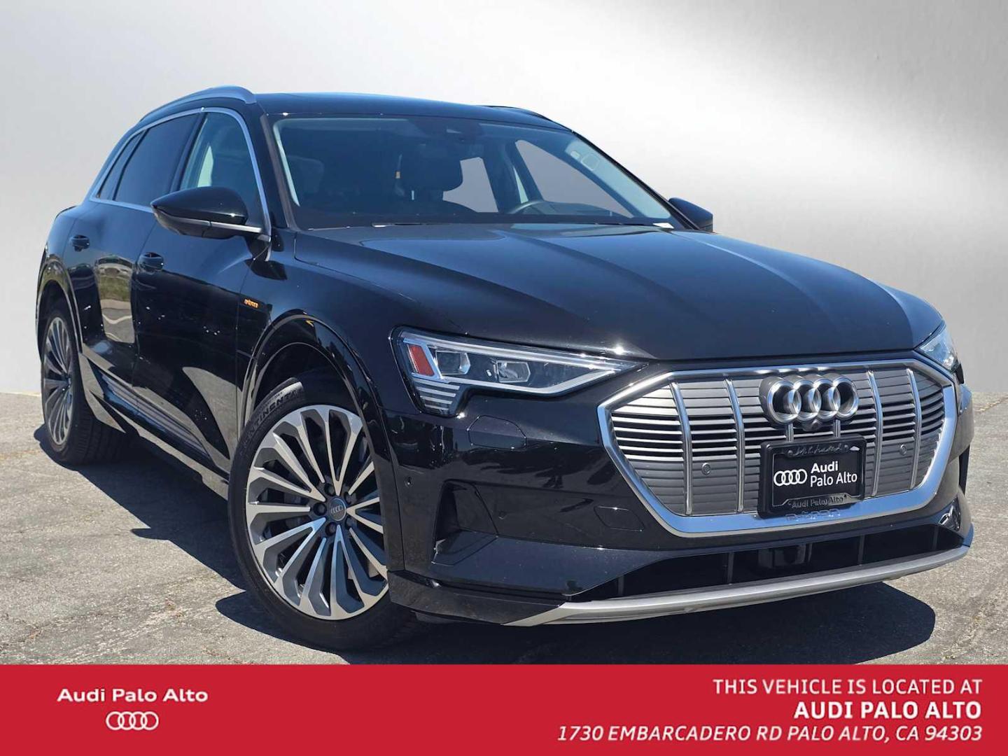 2019 Audi e-tron Prestige's photo