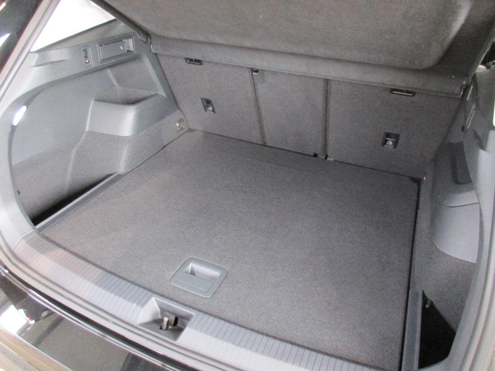 Volkswagen Tiguan – Bild 13