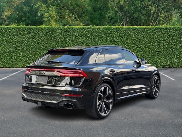 2023 Audi RS Q8