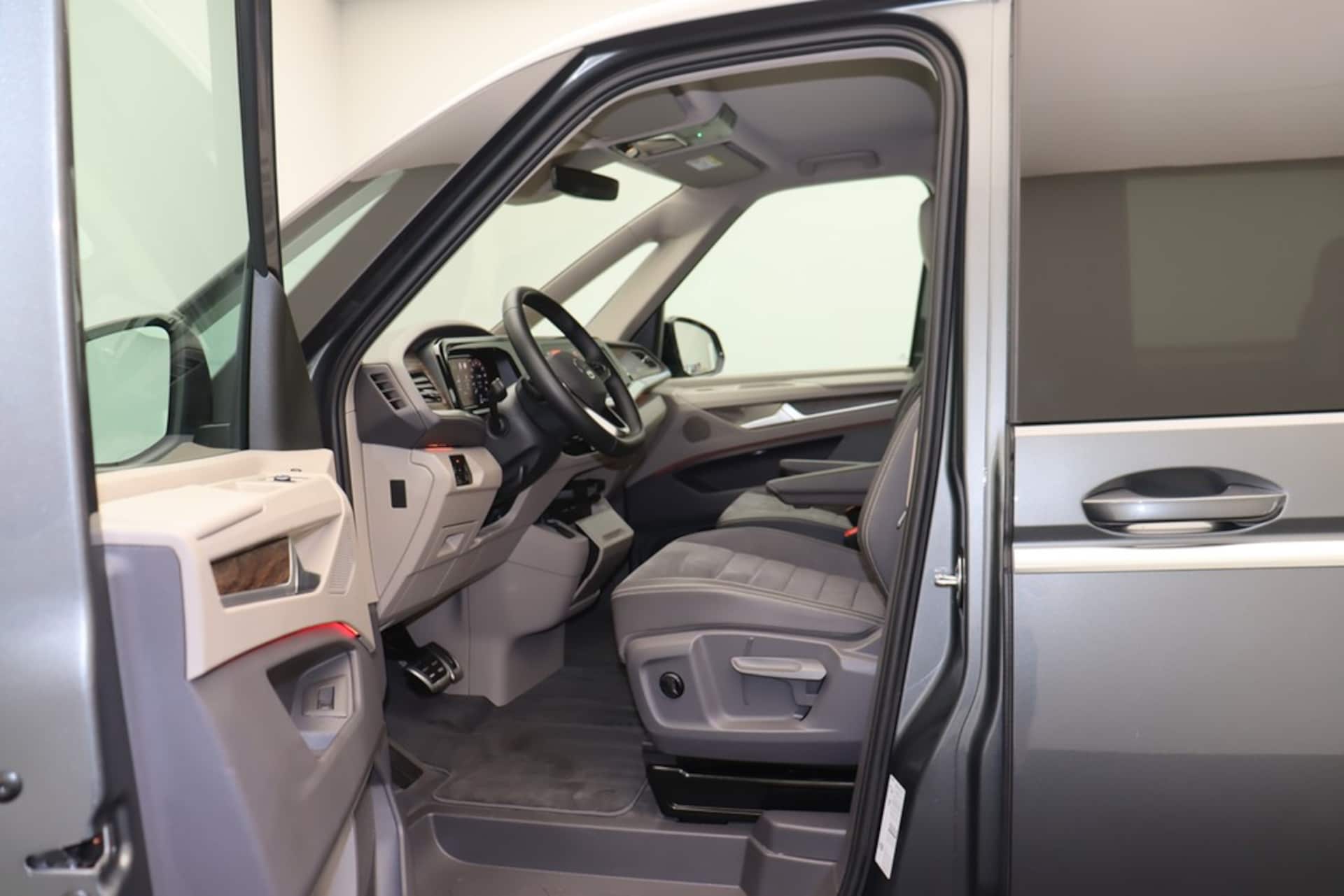 Volkswagen Multivan Style