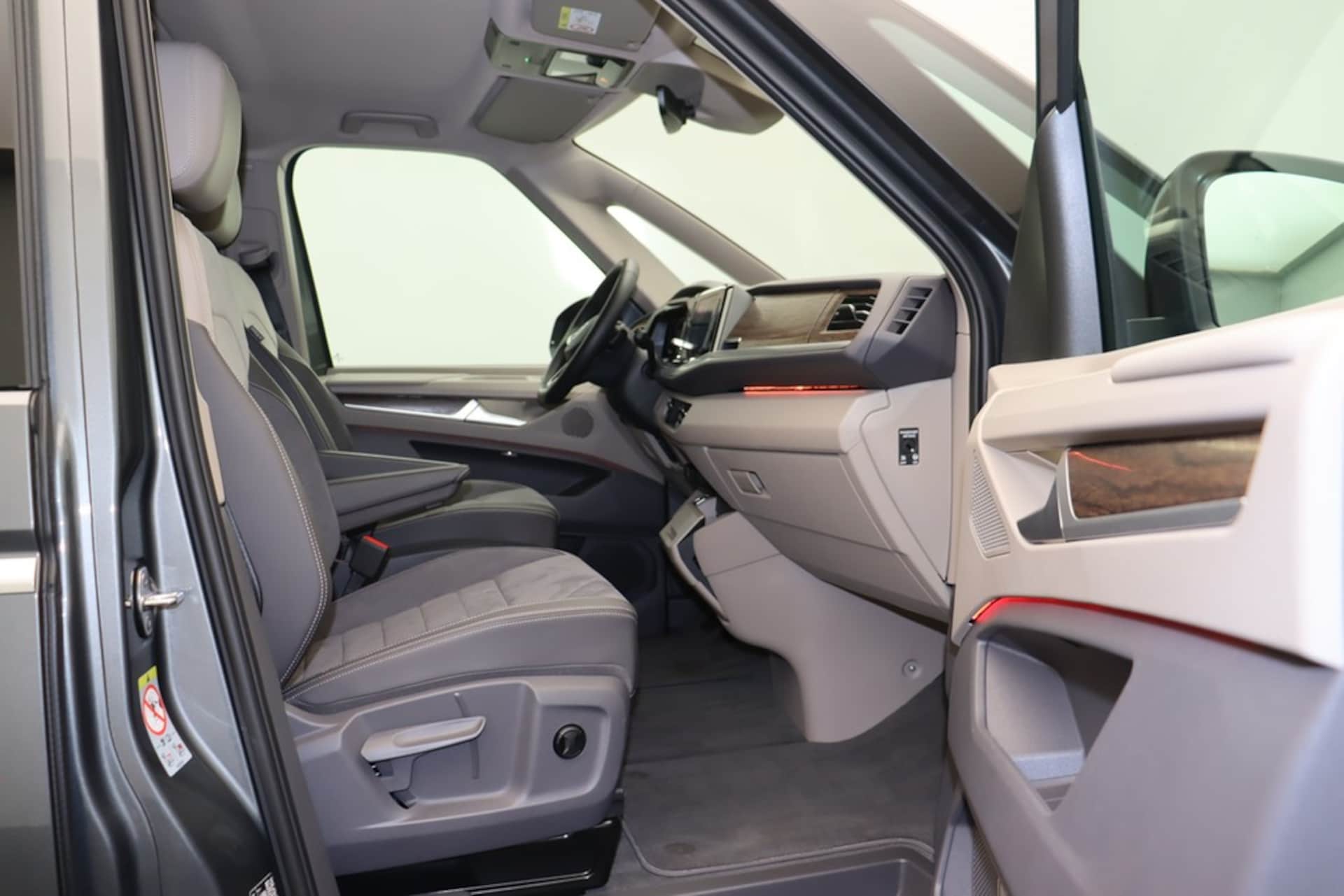 Volkswagen Multivan Style