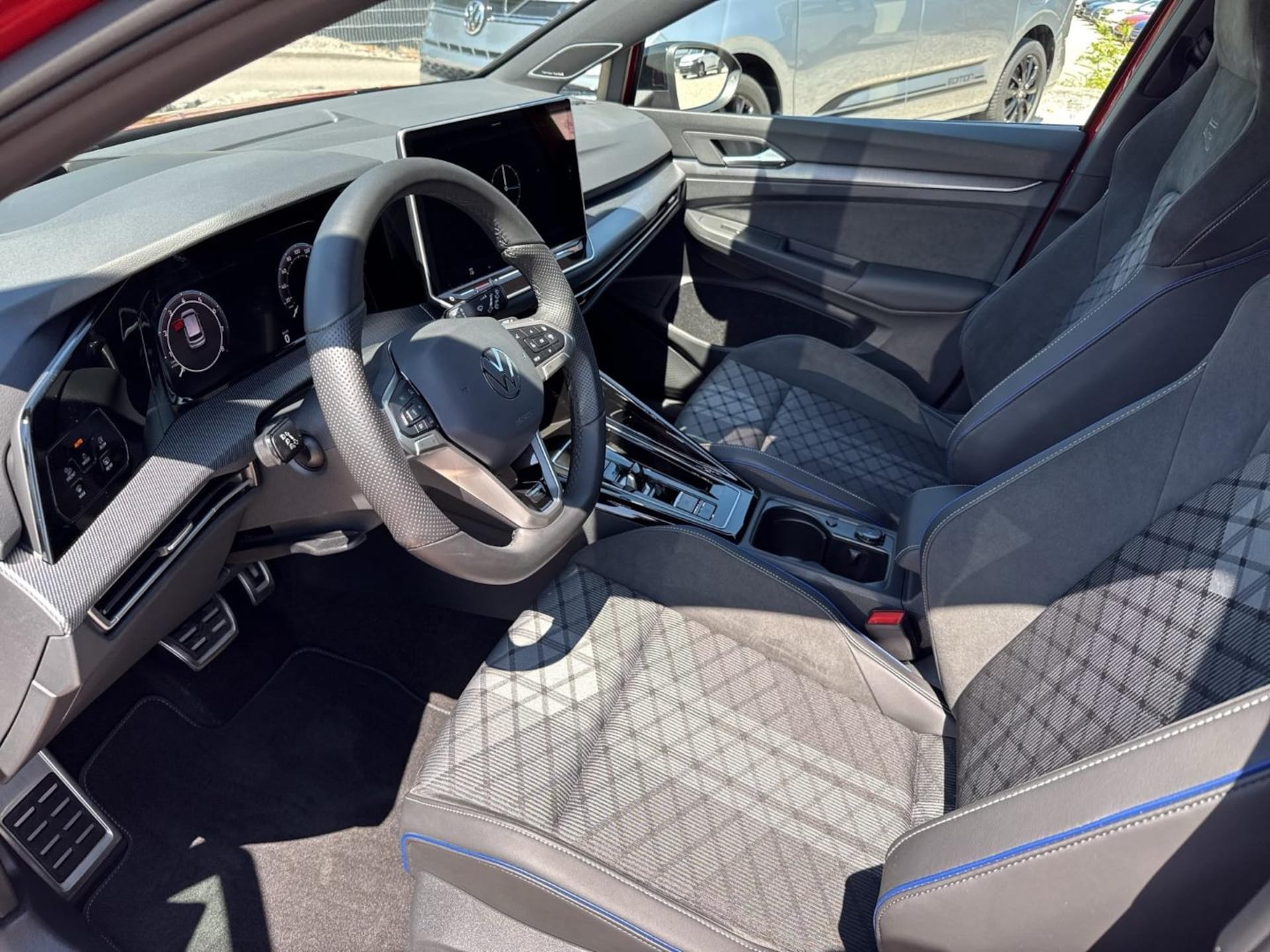 Volkswagen Golf R-Line