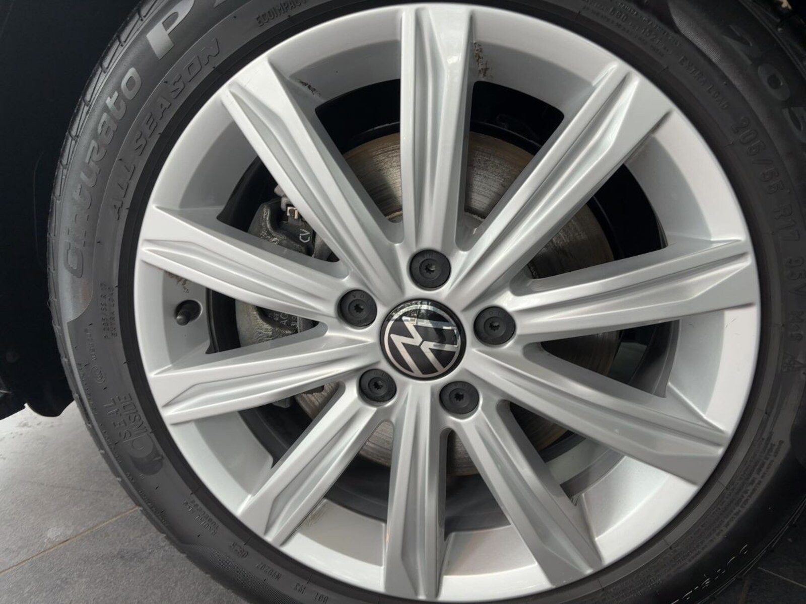 Volkswagen Touran – Bild 12