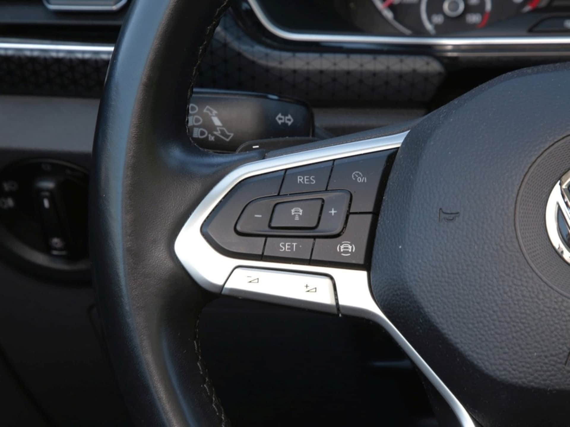 Volkswagen T-Cross Style