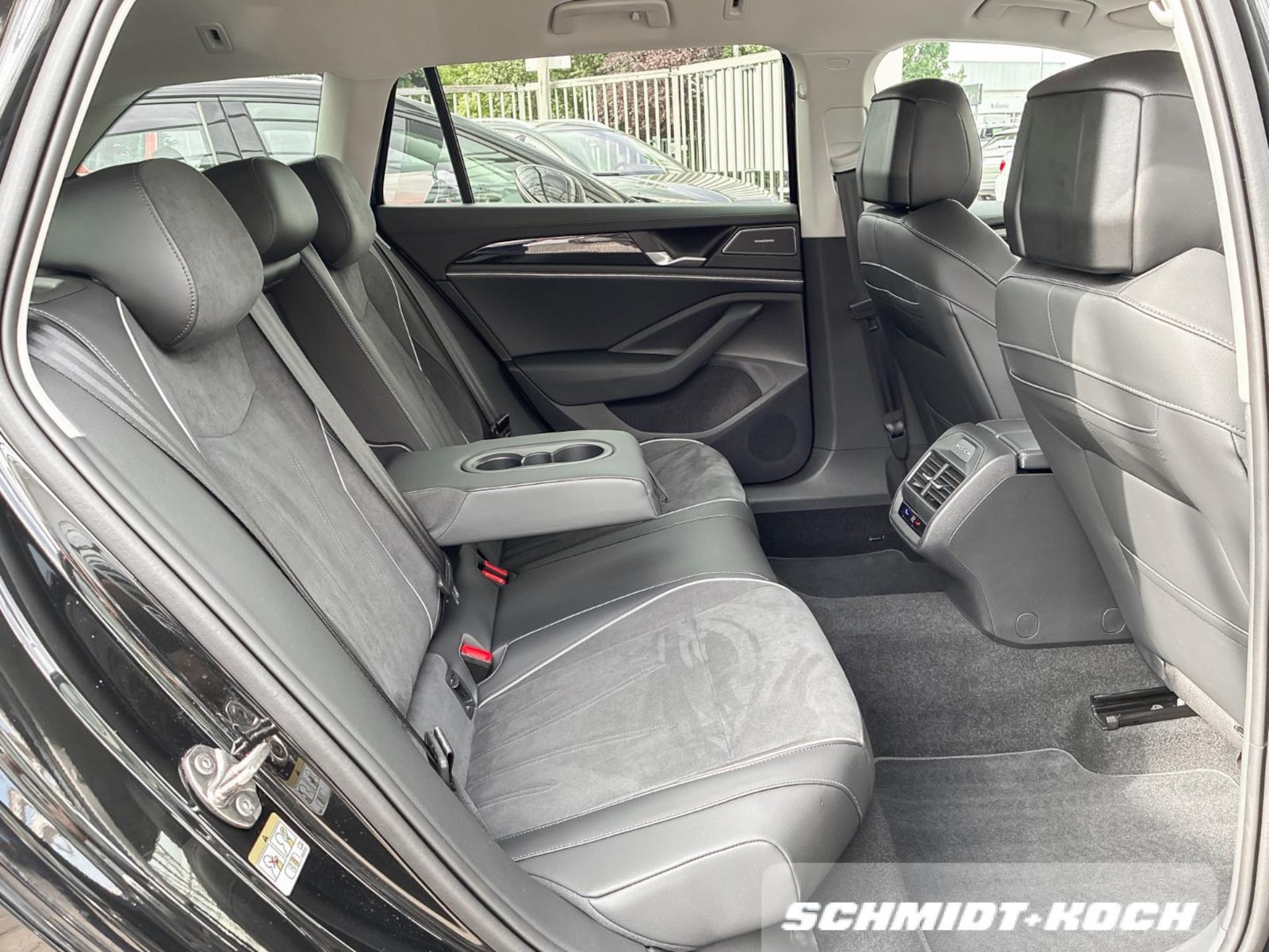 Volkswagen Passat – Bild 8