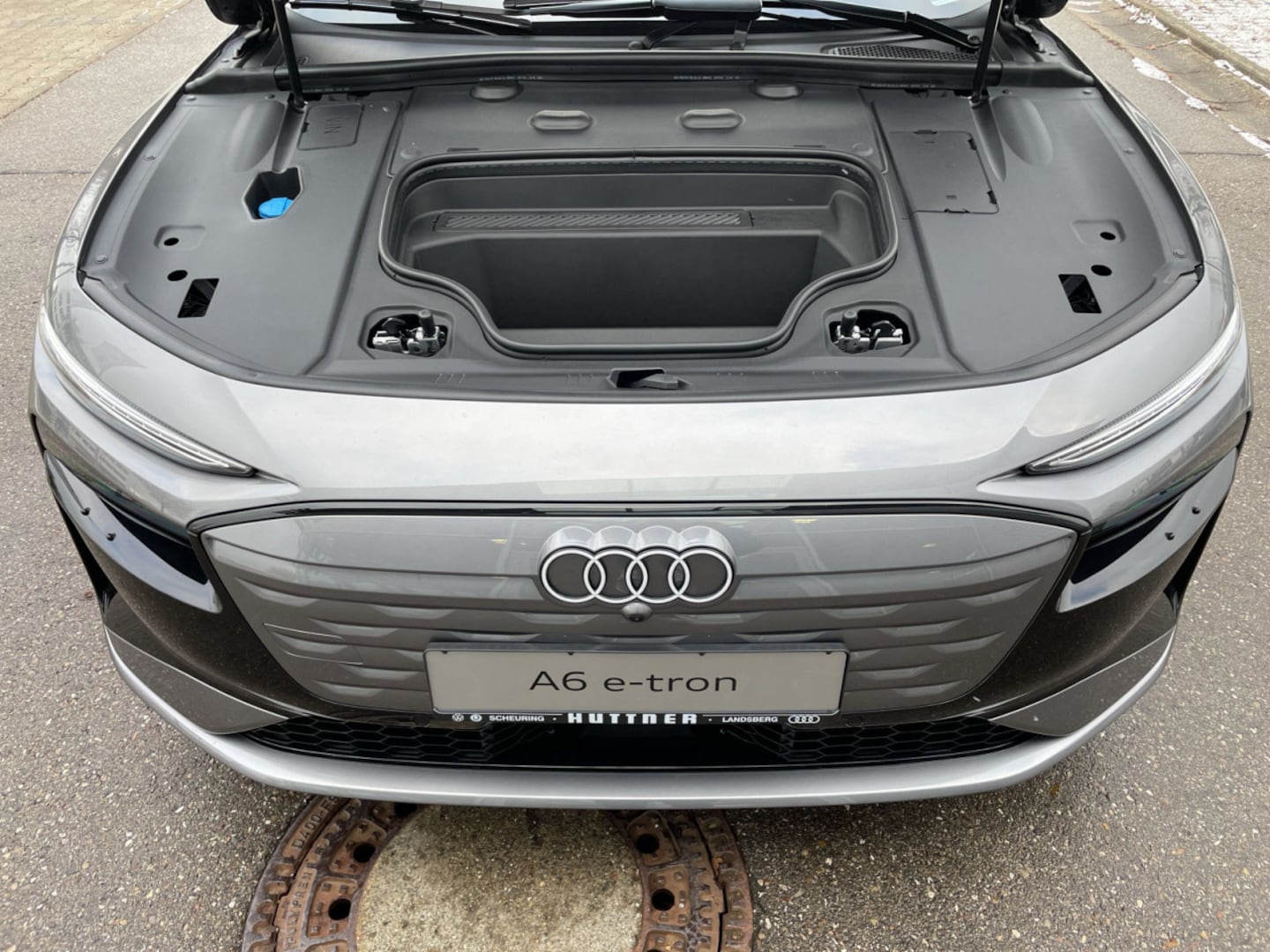 Bild über Audi A6 Avant e-tron e-tron performance - für weitere Informationen kontaktieren Sie den Audi Partner
