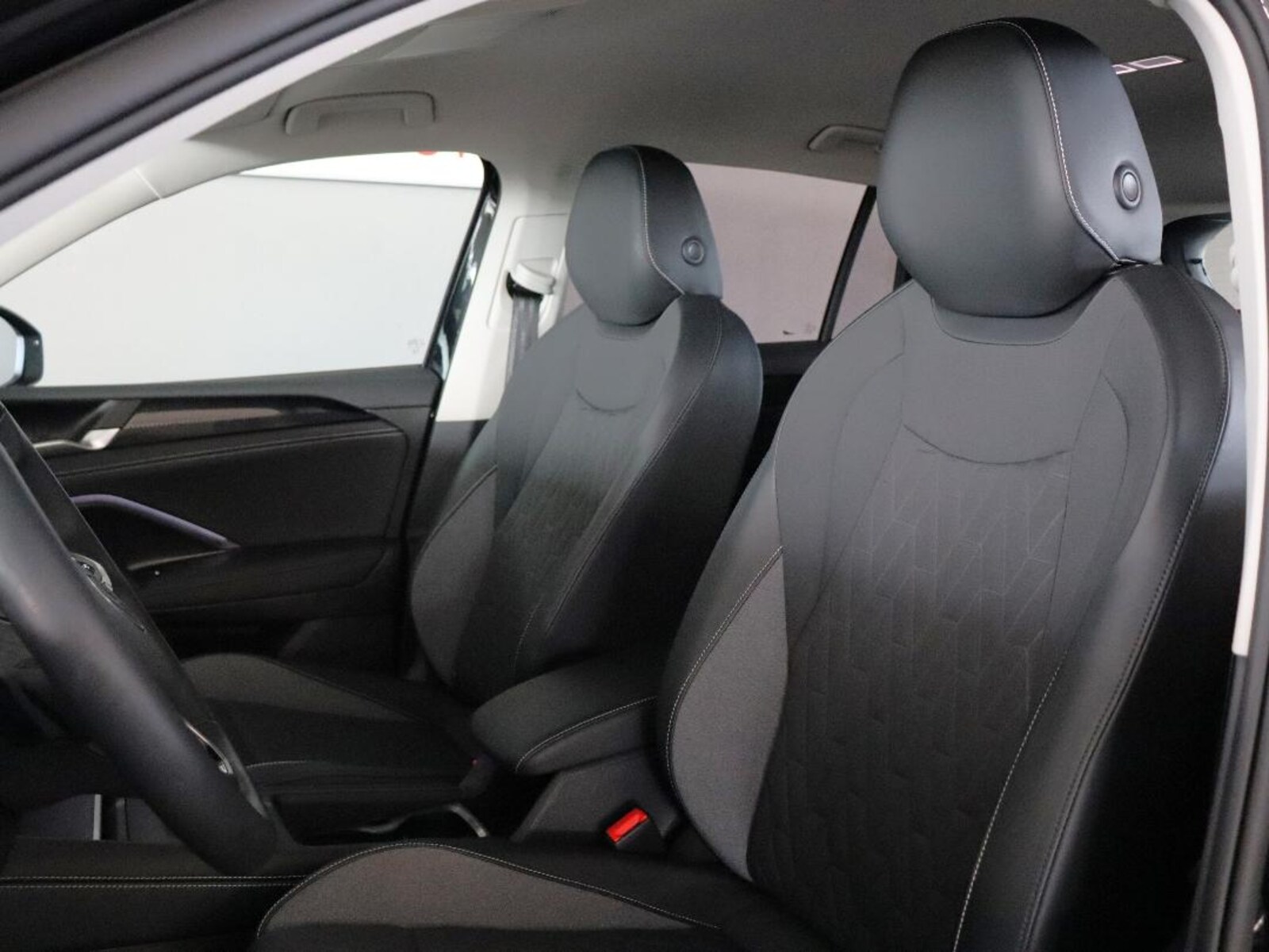 Volkswagen Tiguan – Bild 9