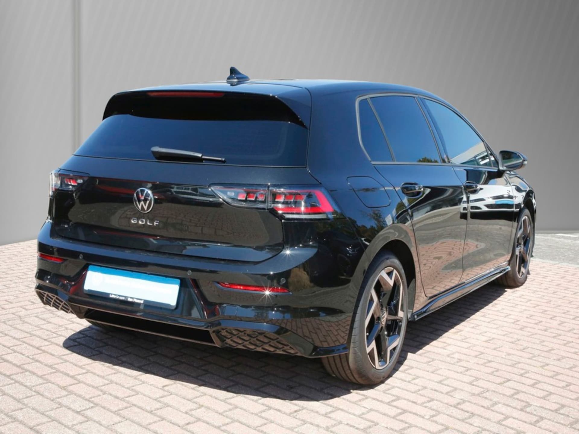 Volkswagen Golf R-Line