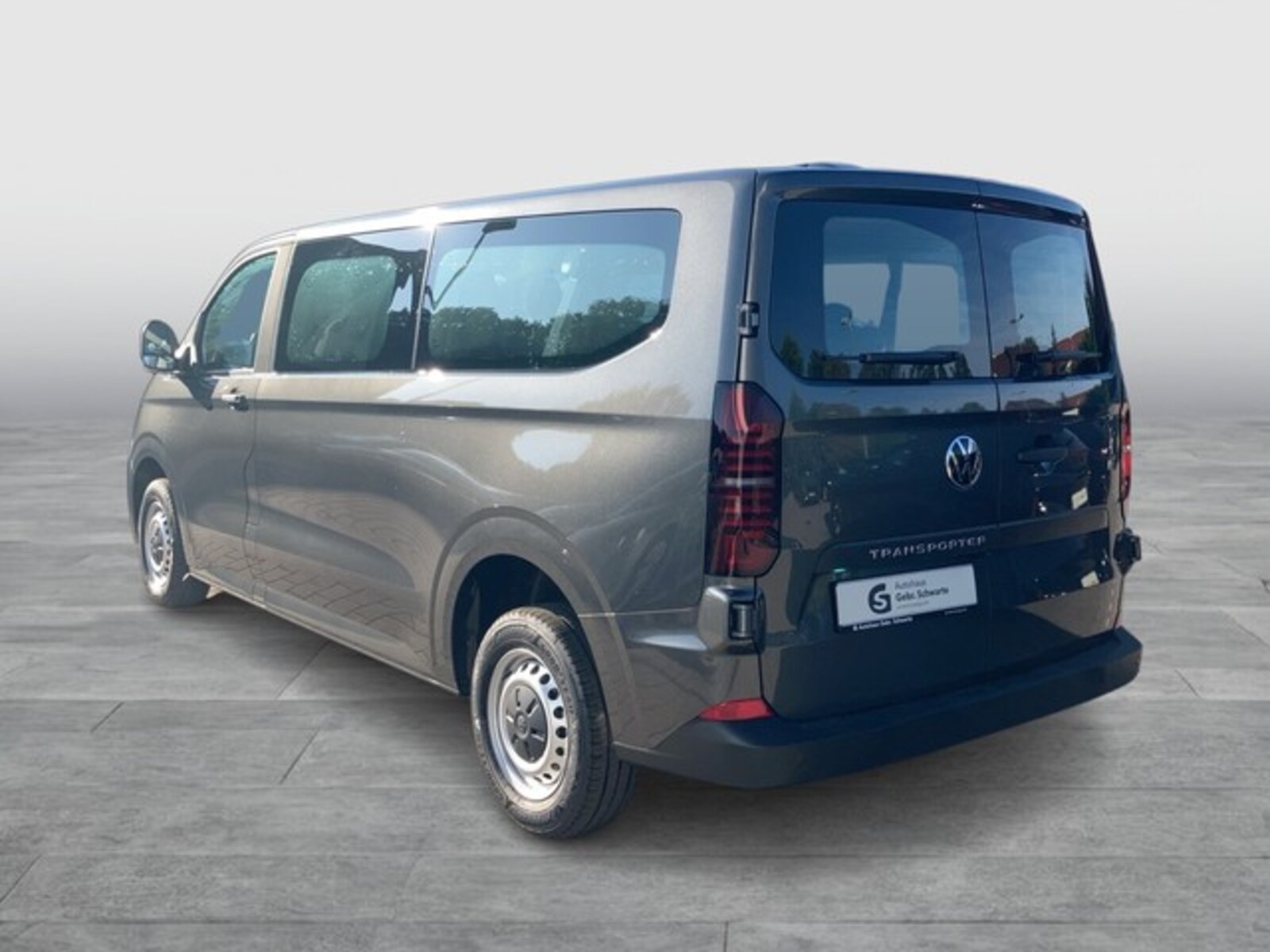 Volkswagen Transporter Kombi langer Radstand – Bild 3