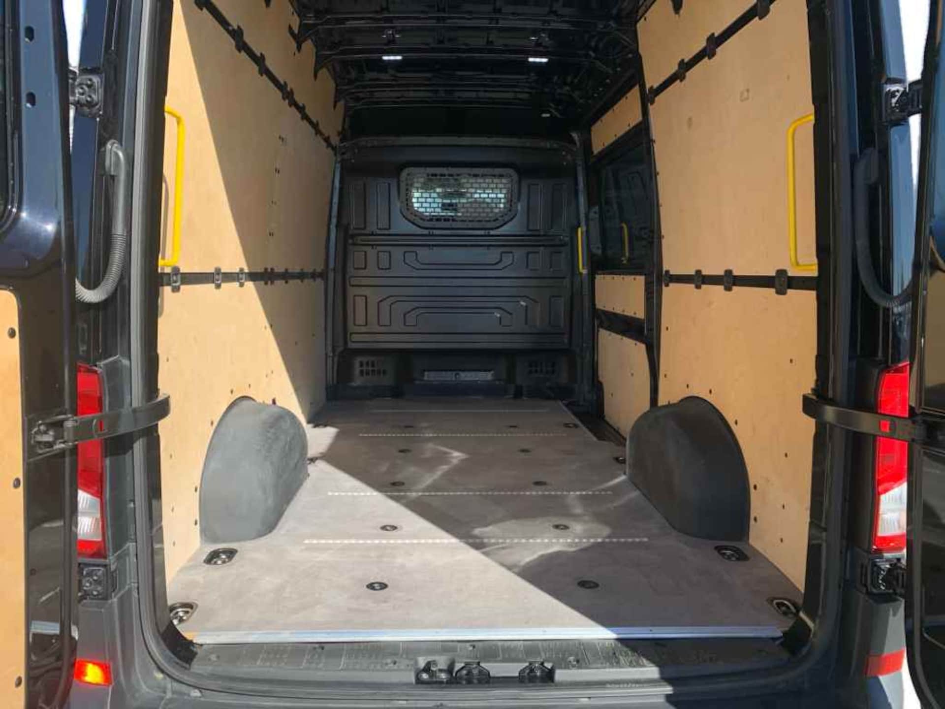 Volkswagen Crafter Kasten mittlerer Radstand